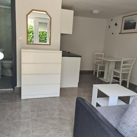 Ferienwohnung Marton Krk Exterior foto