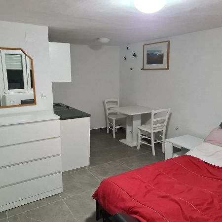 Ferienwohnung Marton Krk Exterior foto