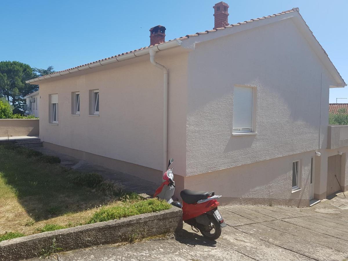 Ferienwohnung Marton Krk Exterior foto