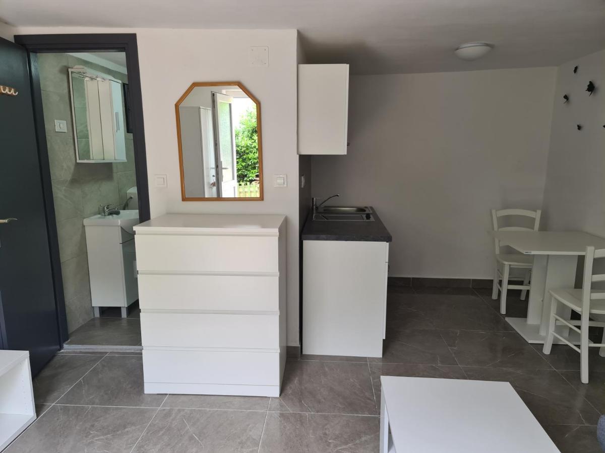 Ferienwohnung Marton Krk Exterior foto