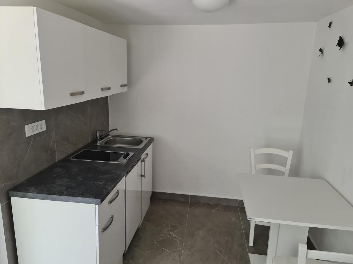 Ferienwohnung Marton Krk Exterior foto